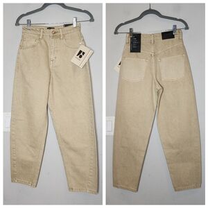 NWT Frank & Oak Linda Balloon Fit Tan Khaki Jeans. Women's size 23. Hemp/Cotton